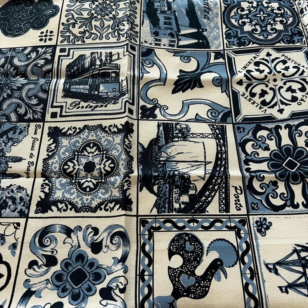New Authentic Portugal Blue and White TILES Patterned tablecloth 4X4 Square